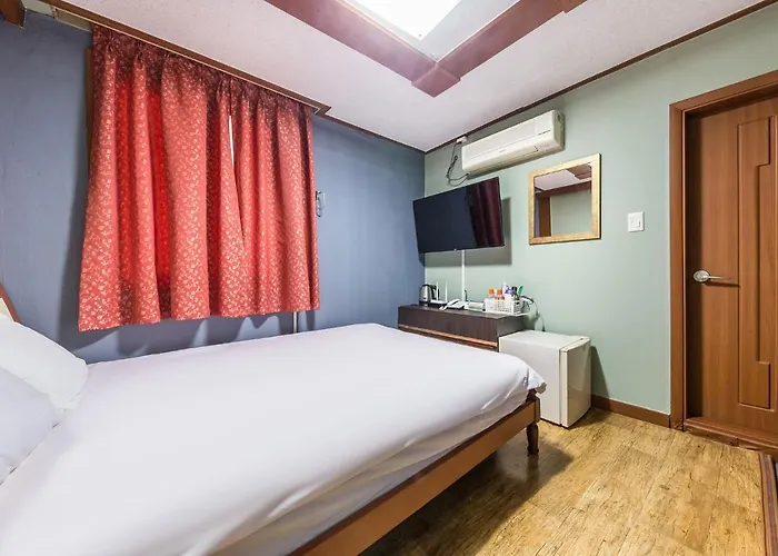 Keumkang Motel 3*